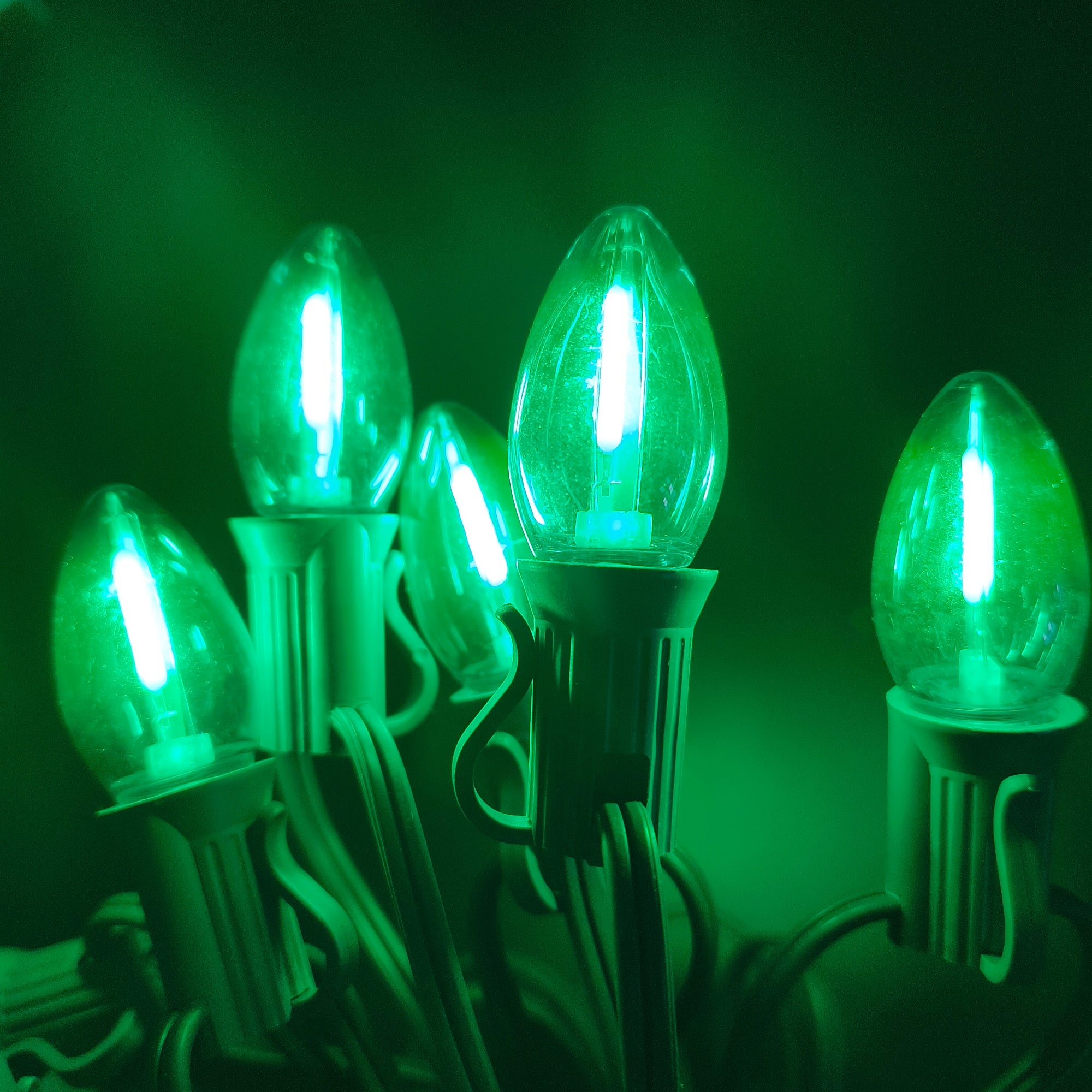 Commercial Grade Green C7 LED Christmas Lights 25Ft 25 Bulbs on Green Wire