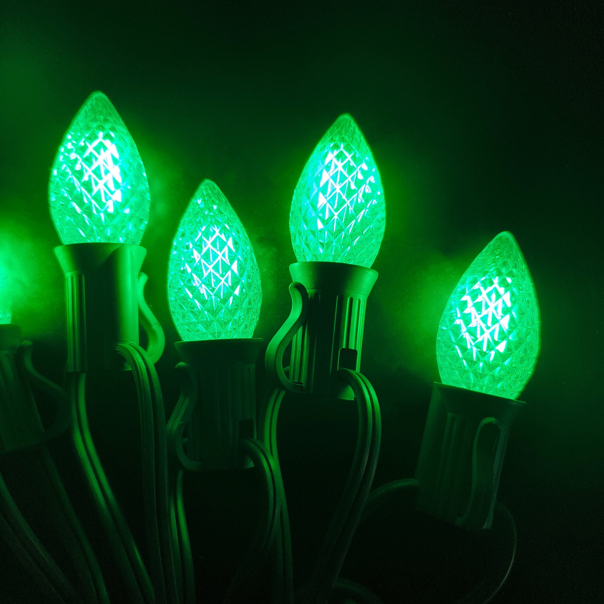 Commercial Grade Green C7 LED Christmas Lights 25Ft 25 Bulbs on Green Wire